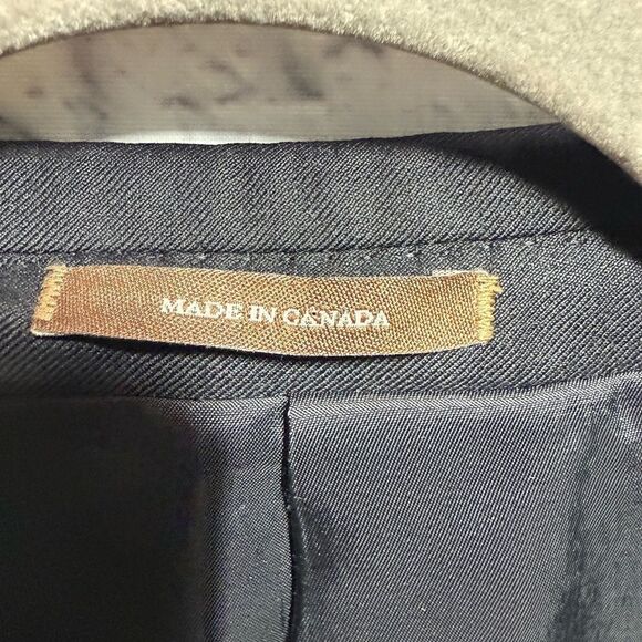 Peter Millar Black Sport Coat with Notched Lapels, Size 52T - Picture 4 of 10